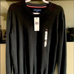 Brand new Tommy Hilfiger Black Sweater-L